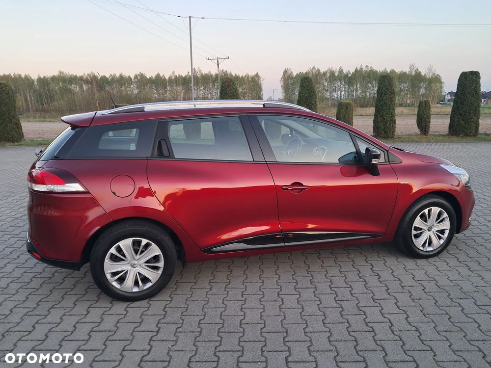 Renault Clio 1.2 16V 75 LIMITED - 9