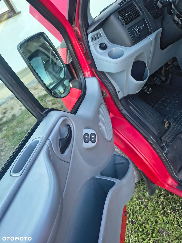 Ford Transit - 12