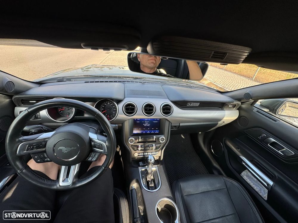 Ford Mustang - 10
