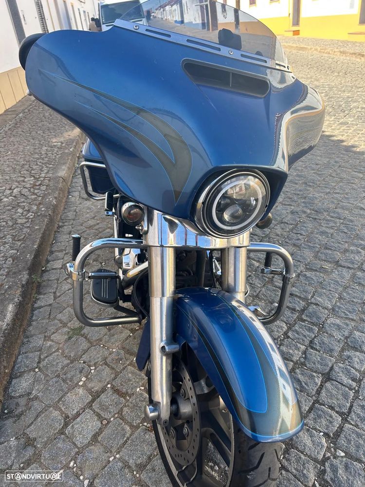 Harley-Davidson Street FLHX Street Glide - 9