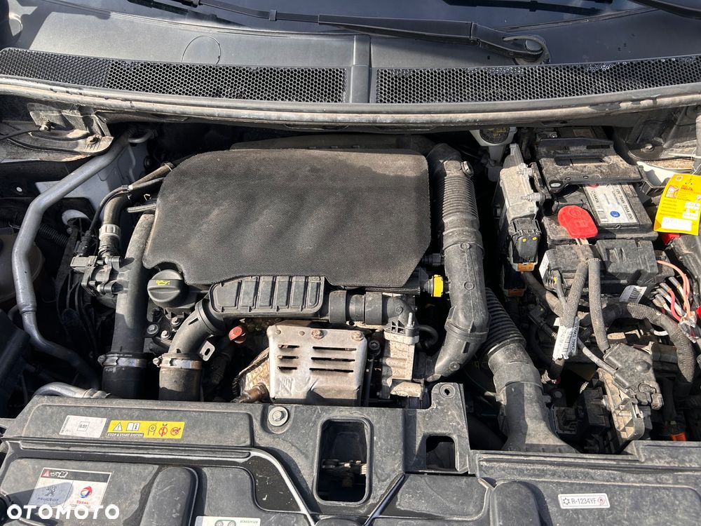 Peugeot 3008 PureTech 130 Stop & Start GPF EAT8 Allure - 13
