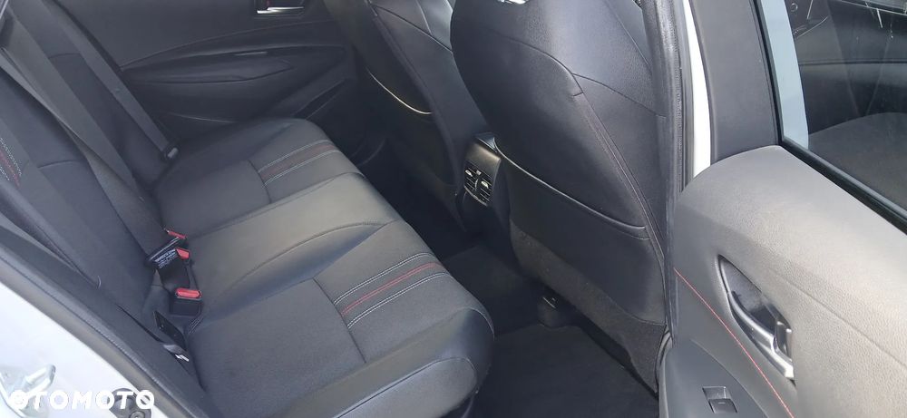 Toyota Corolla 2.0 Hybrid GR Sport - 14
