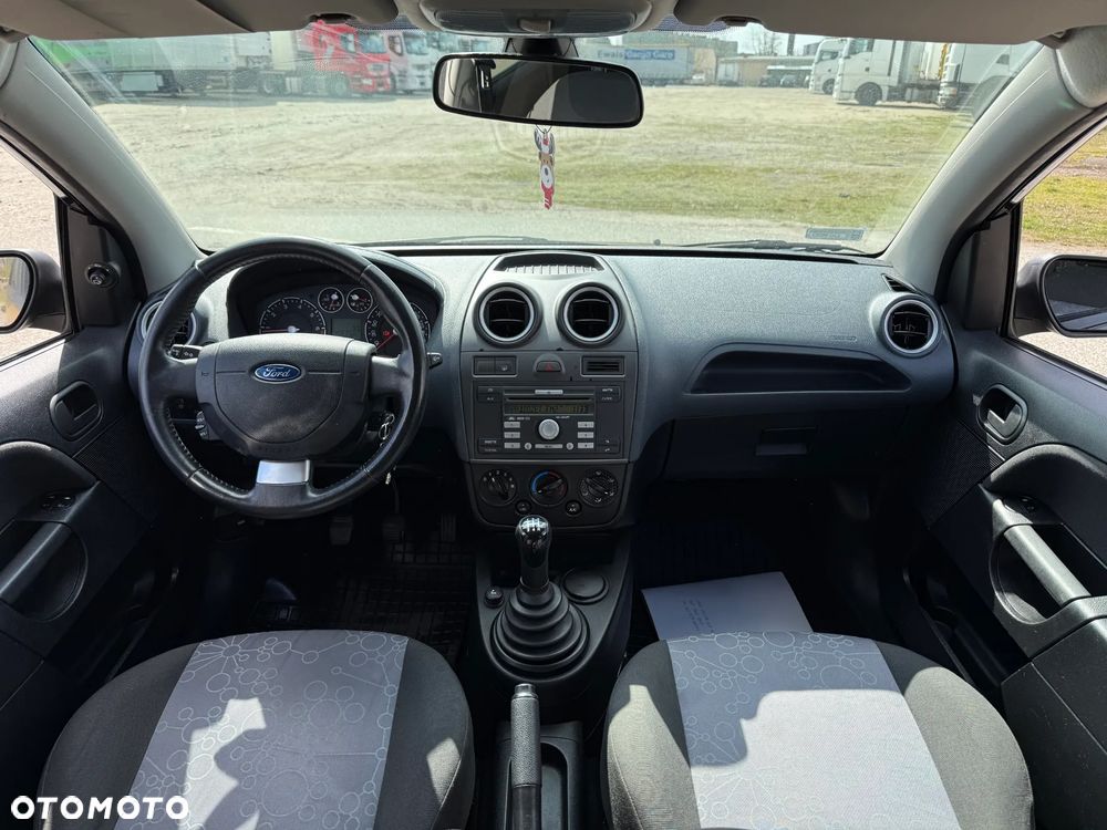 Ford Fiesta 1.25 FX Silver - 2