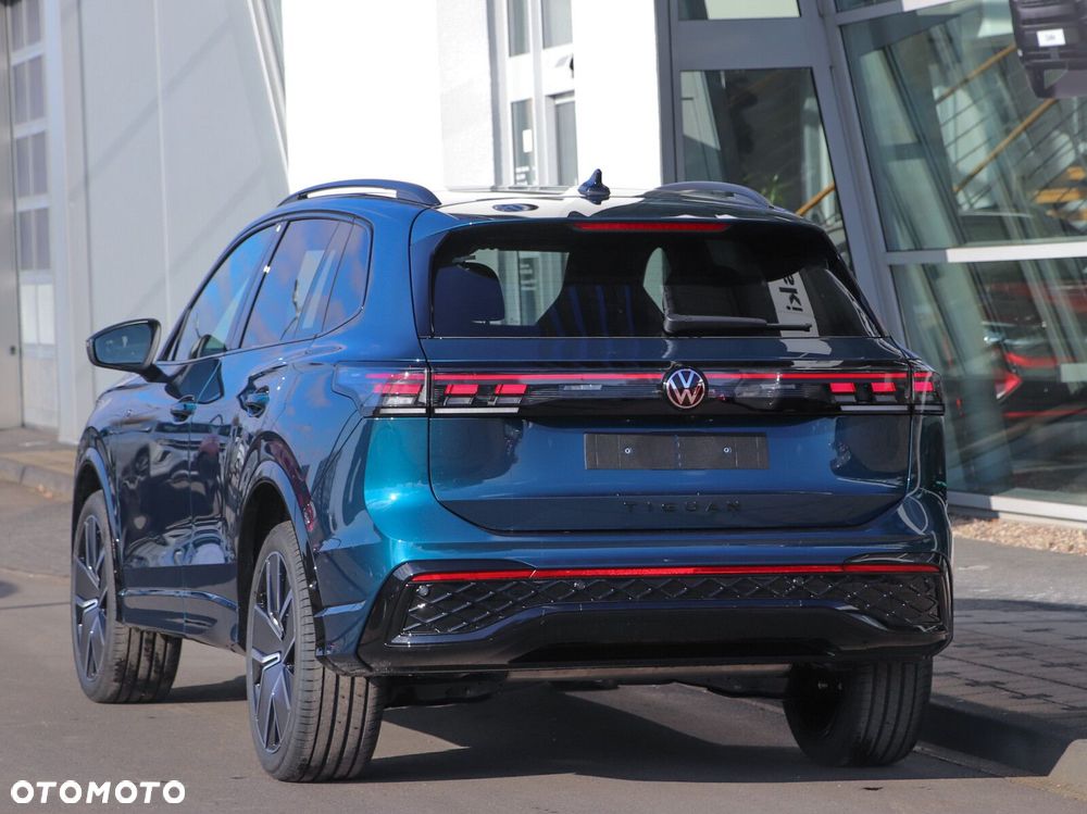 Volkswagen Tiguan - 4