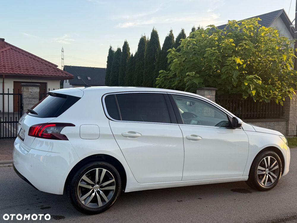 Peugeot 308 1.2 PureTech Allure S&S - 15