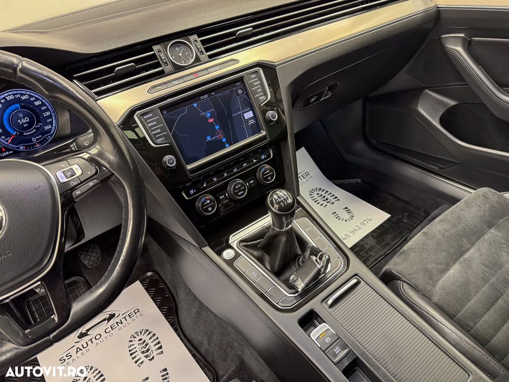 Volkswagen Passat 2.0 TDI R Executive - 29