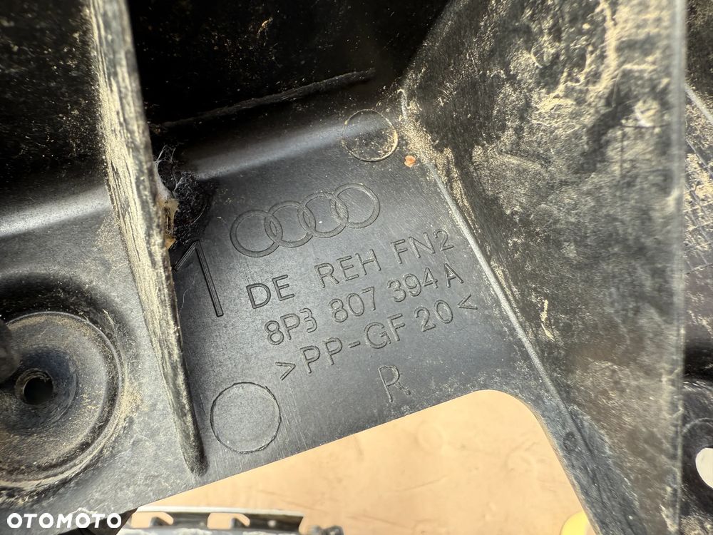 Ślizg mocowanie zderzaka tył tylnego Audi A3 8P lift 2010r 3d OE - 5