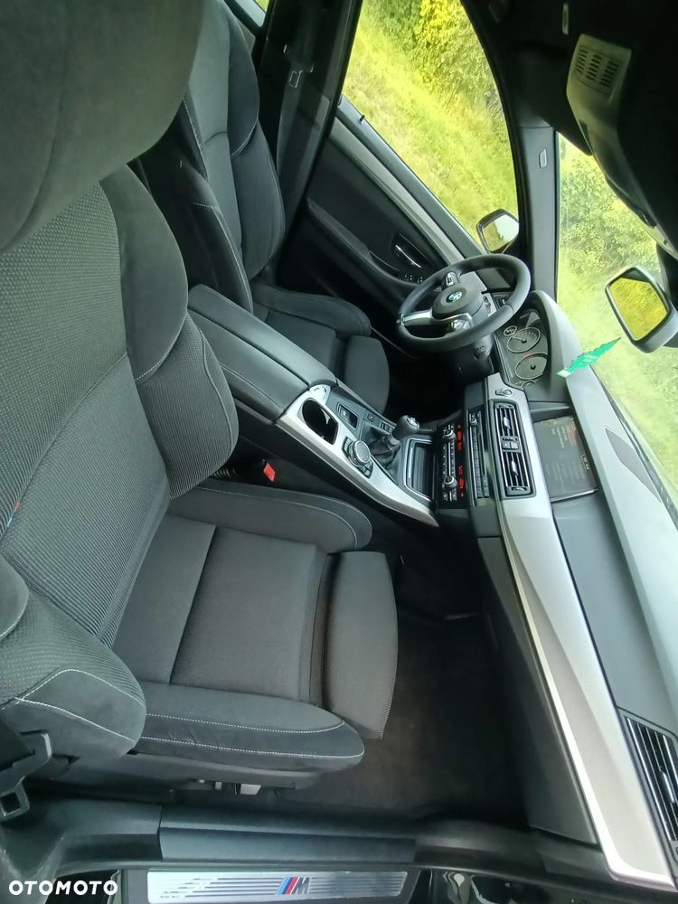 BMW Seria 5 520d - 14