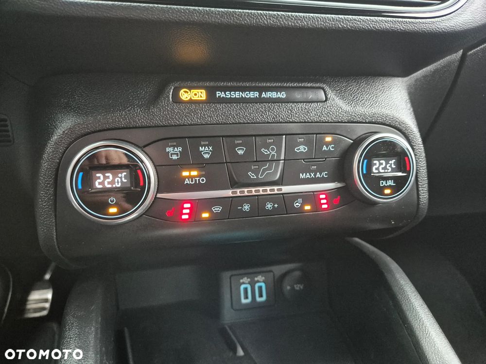 Ford Focus 1.5 EcoBlue STart-Stopp-System ST-LINE - 35