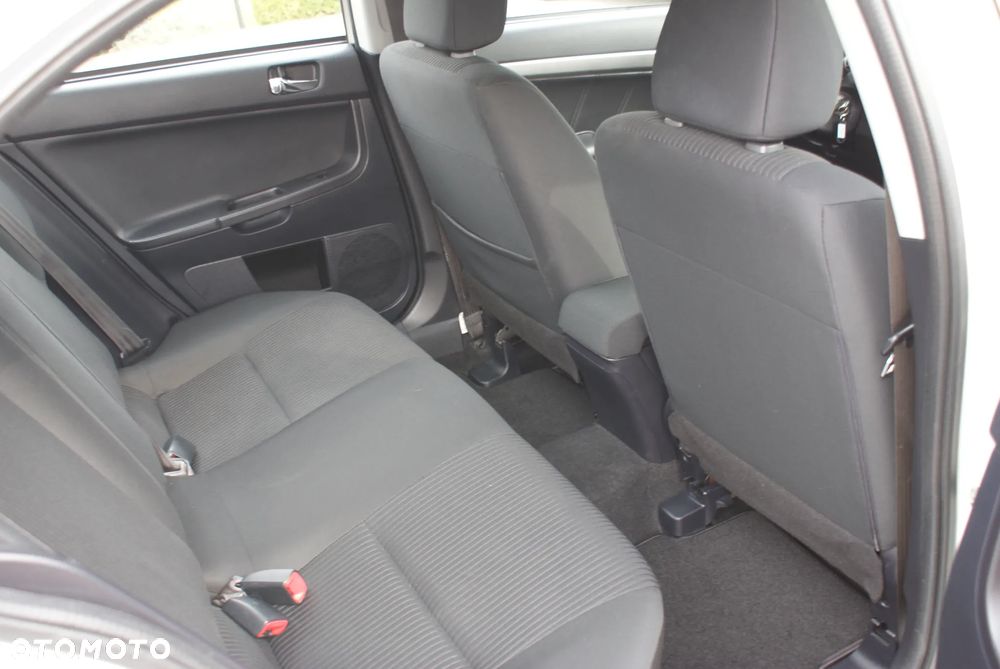 Mitsubishi Lancer 1.6 ClearTec Plus - 15