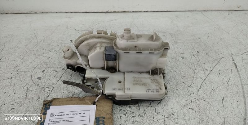 Fecho Porta  Fte Dto Volkswagen Polo (6N1) - 1