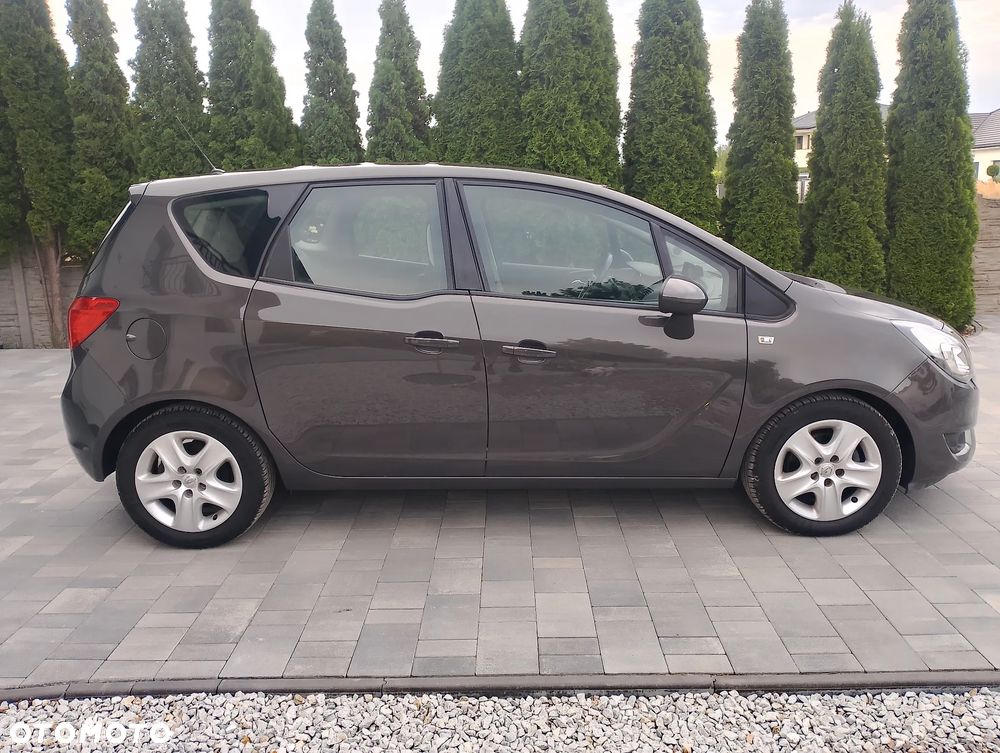 Opel Meriva - 9