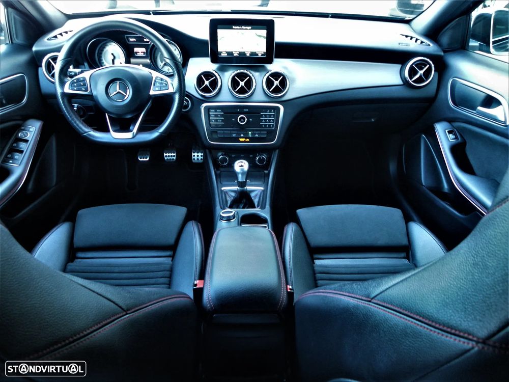 Mercedes-Benz GLA 180 d AMG Line - 10