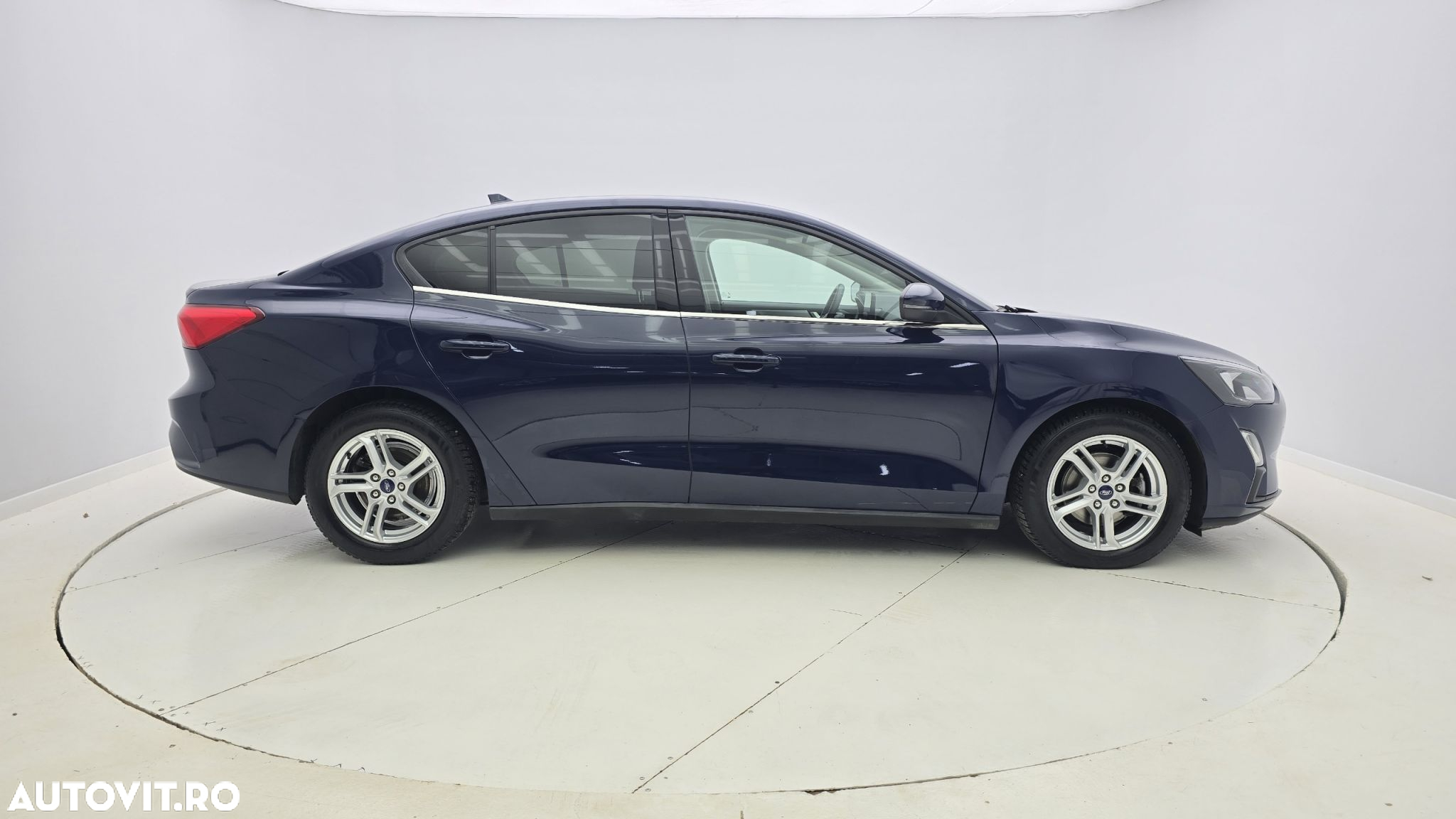 Ford Focus 1.0 EcoBoost Trend - 5