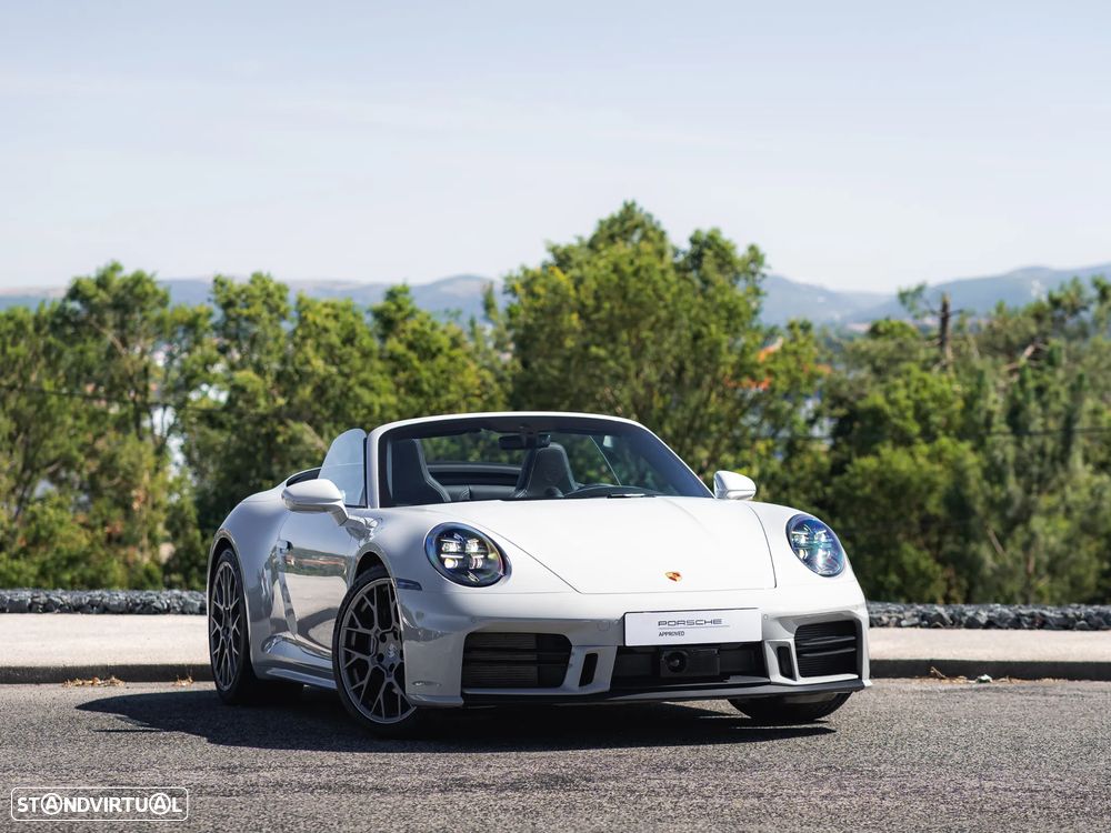 Porsche 911 (992) Carrera - 16