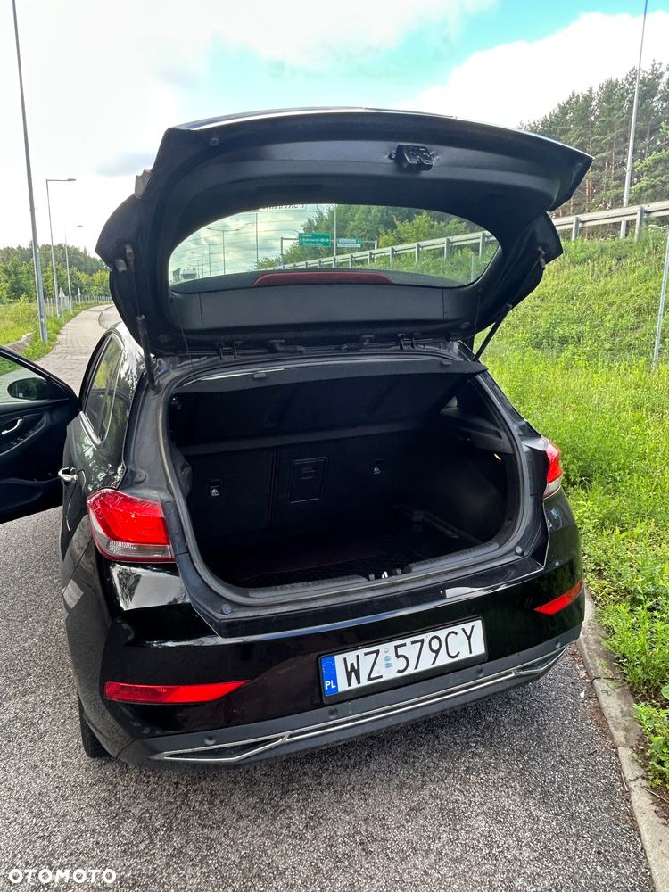 Hyundai i30 1.5 DPI Comfort - 23