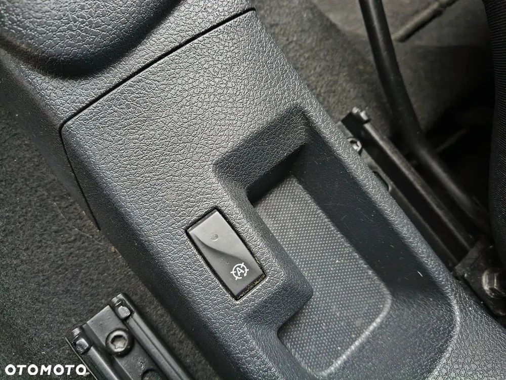 Dacia Logan TCe 90 S&S Laureate - 31