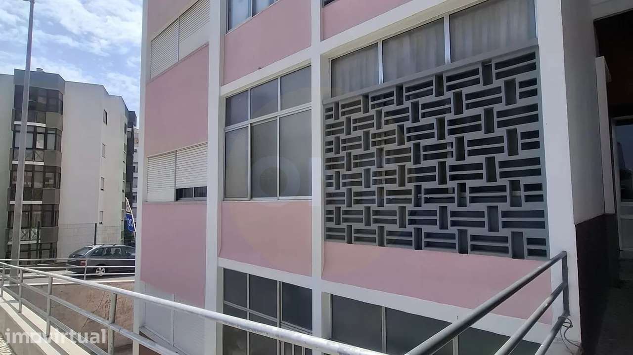 Apartamento T3 no Laranjeiro - Grande imagem: 2/9
