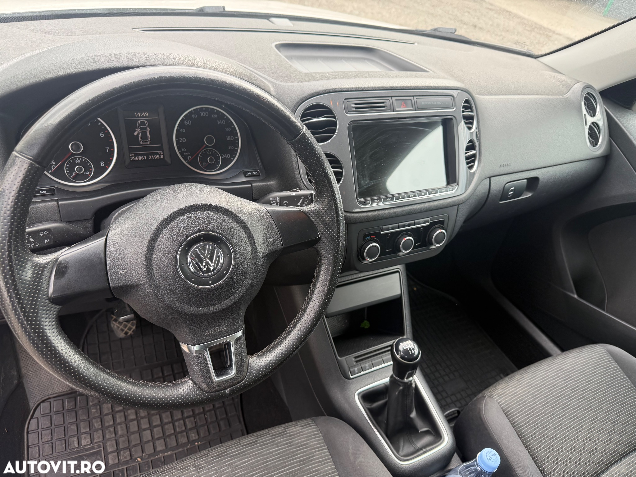 Volkswagen Tiguan 1.4 TSI BMT Sport&Style - 8