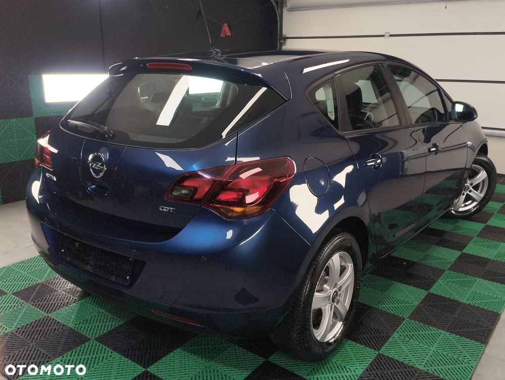 Opel Astra - 16