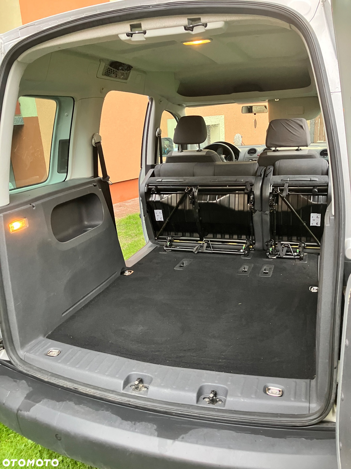 Volkswagen Caddy - 11