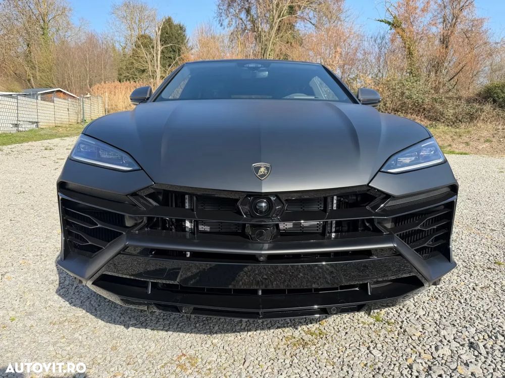 Lamborghini URUS - 4