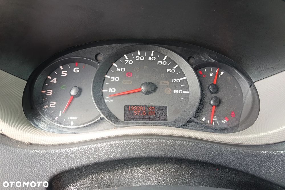 Renault Master III L2H2 - 23