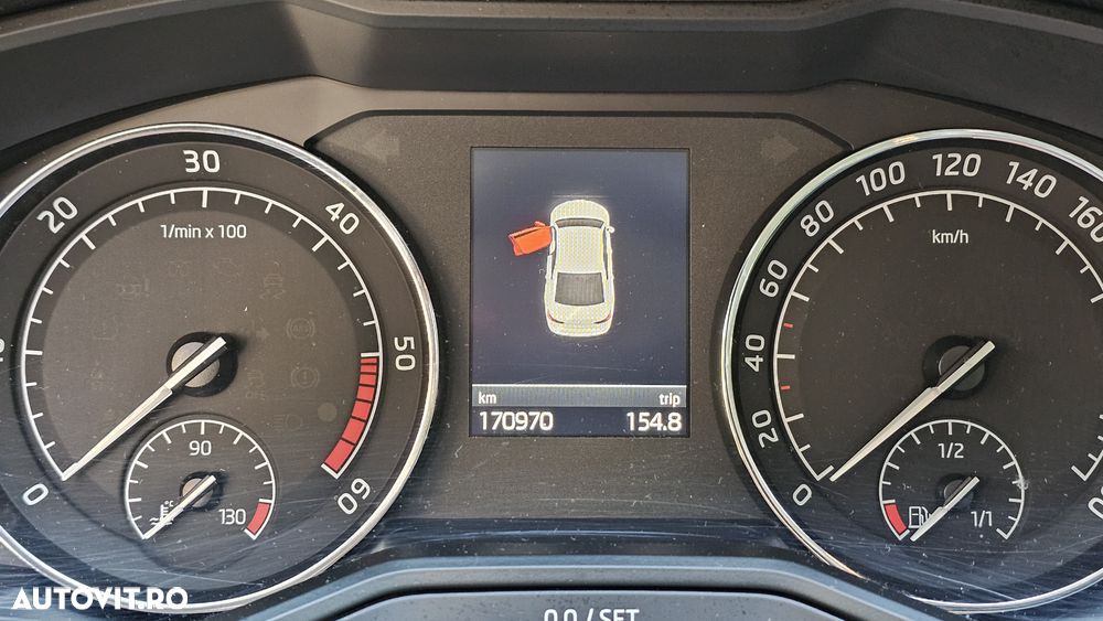 Skoda Superb 2.0 TDI Ambition - 10