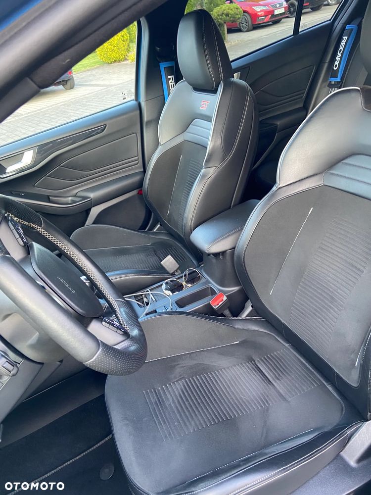 Ford Focus 2.3 EcoBoost ST-3 - 14