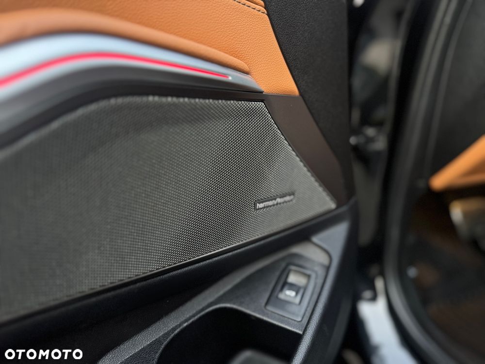 BMW Seria 3 330i M Sport - 18