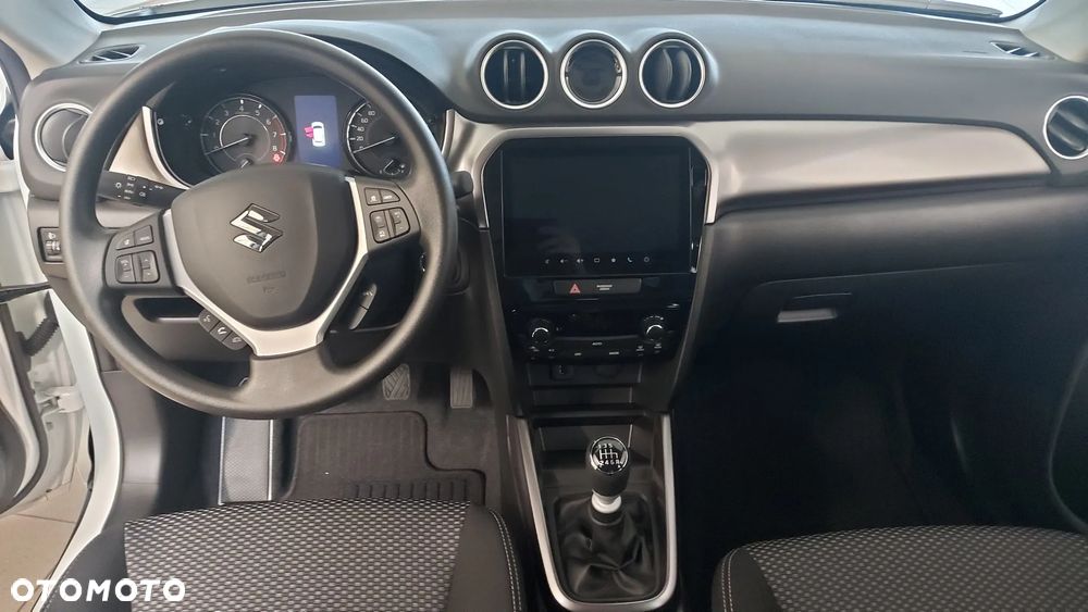 Suzuki Vitara 1.4 Boosterjet mHEV Premium 2WD - 6