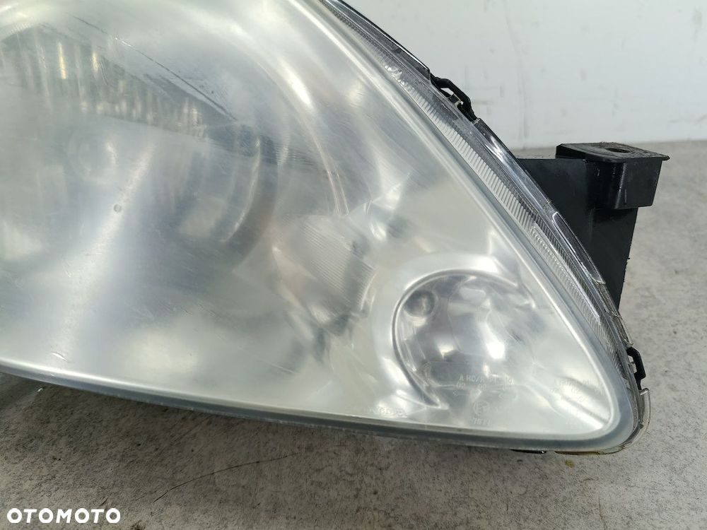 LAMPA PRZÓD PRAWA HONDA CR-V II 237978-00 - 2