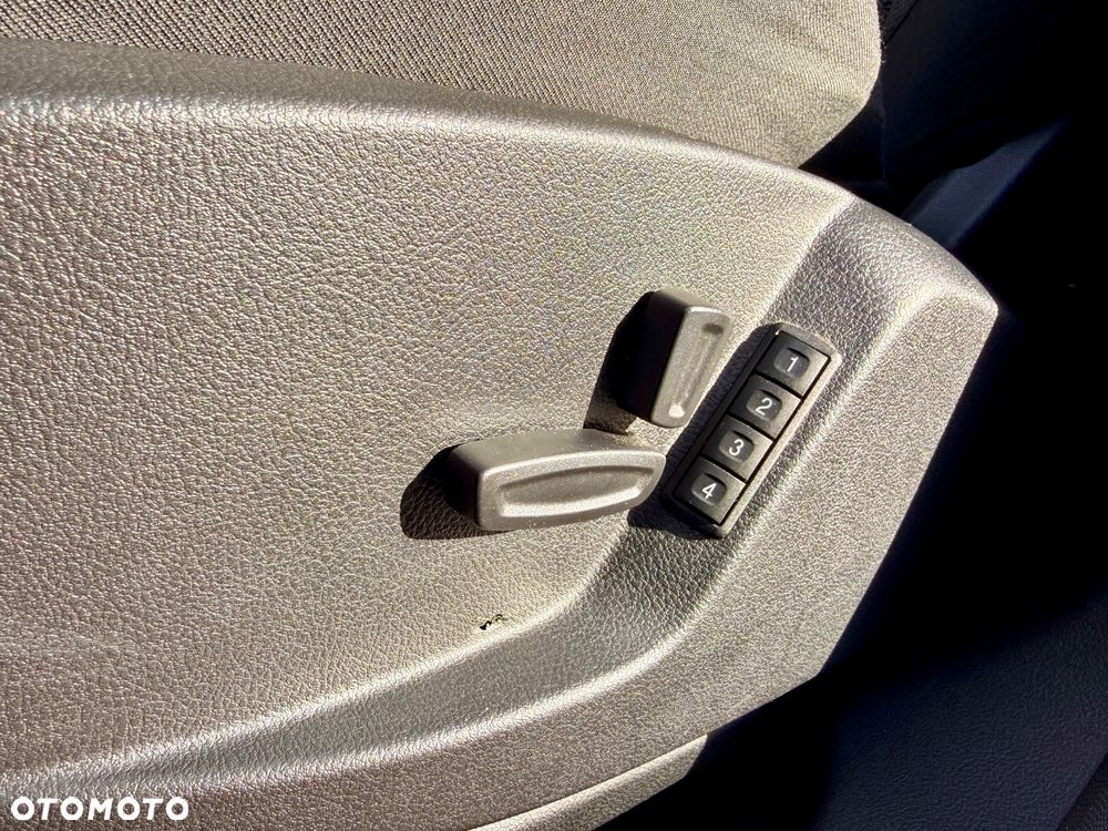 Ford S-Max - 20