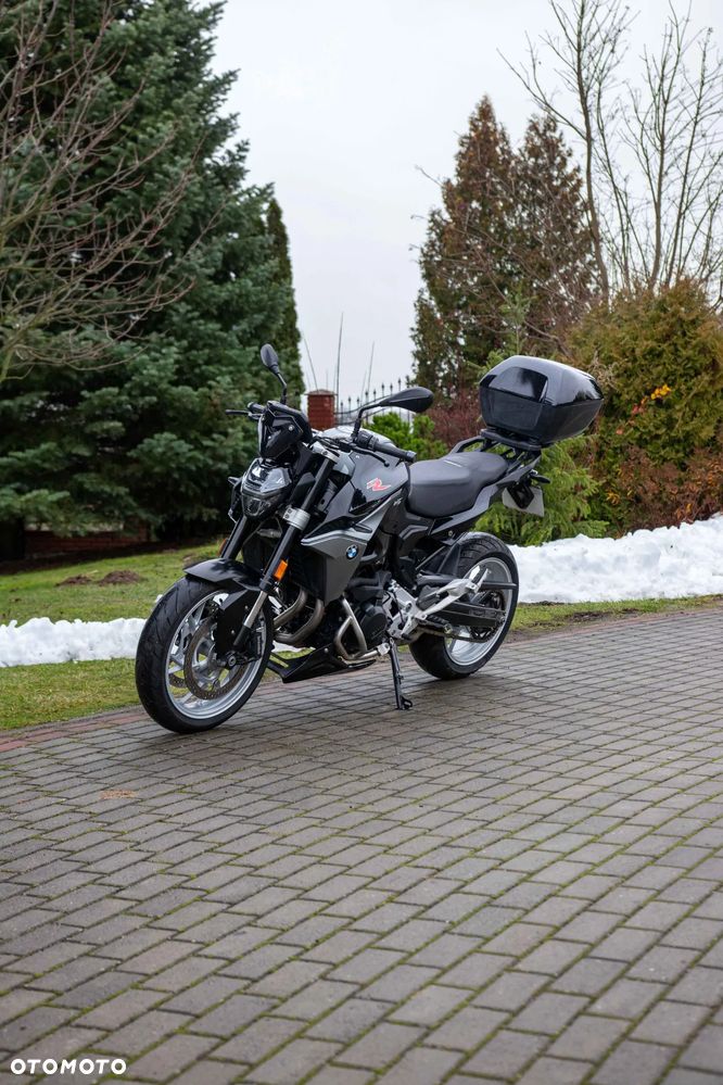 BMW F - 2