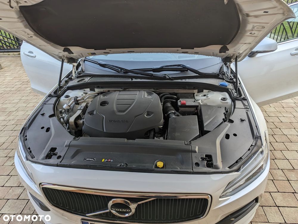 Volvo V90 D4 Momentum Pro - 10