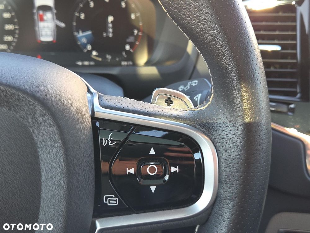 Volvo XC 90 T6 GPF AWD R-Design - 18