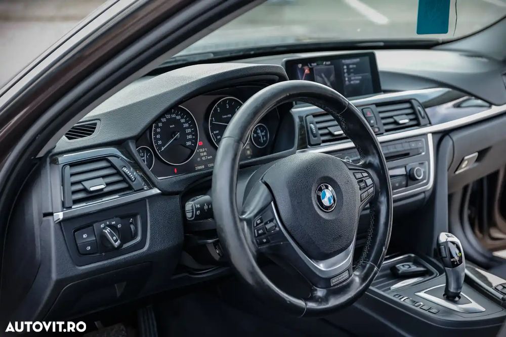 BMW Seria 3 320d Aut. Luxury Line - 9