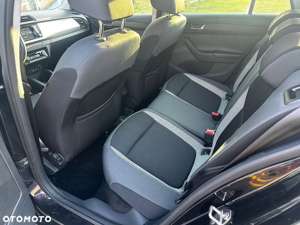 Skoda Fabia 1.2 TSI Active - 10