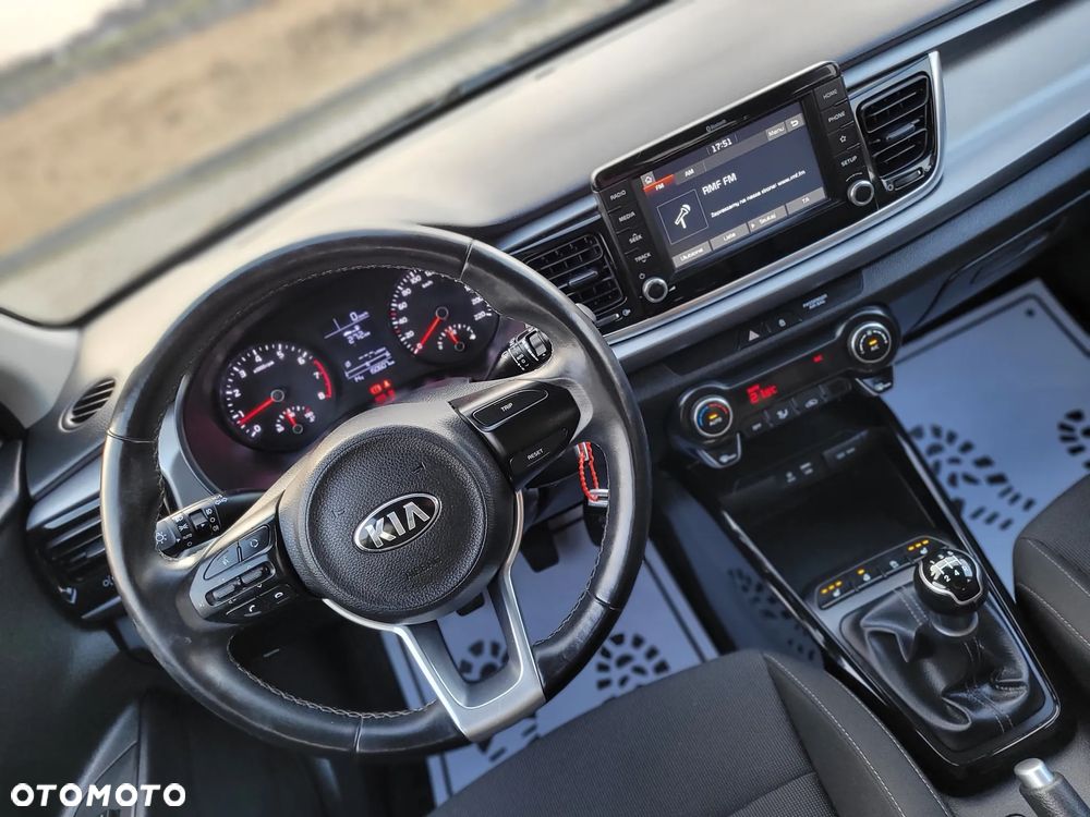 Kia Rio 1.2 XL Business Line - 23