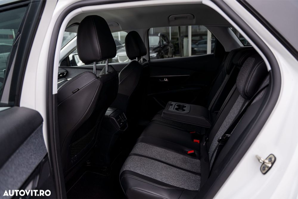 Peugeot 3008 BlueHDi 130 Stop & Start Allure - 17