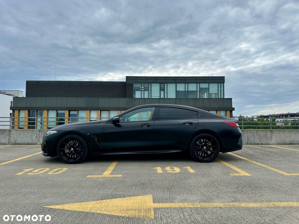 BMW Seria 8 - 26