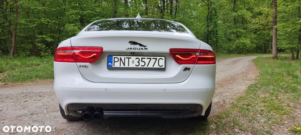 Jaguar XE 20d R-Sport - 6