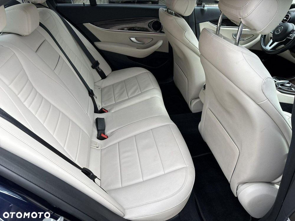 Mercedes-Benz Klasa E 200 d Business Edition 9G-TRONIC - 15
