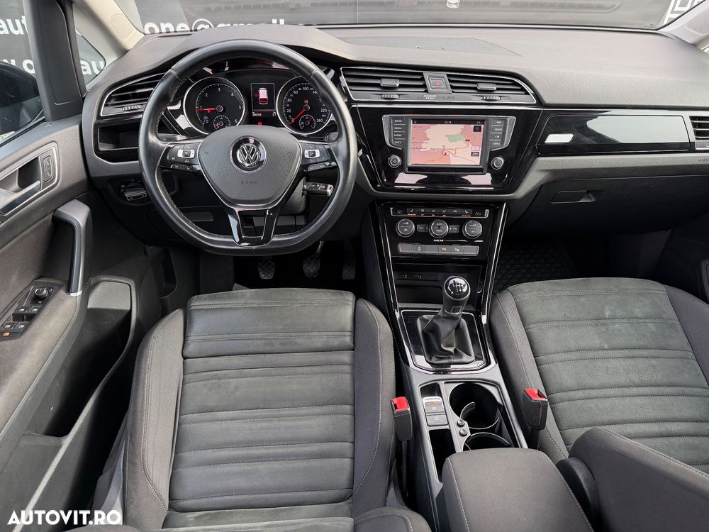 Volkswagen Touran 2.0 TDI Highline - 5