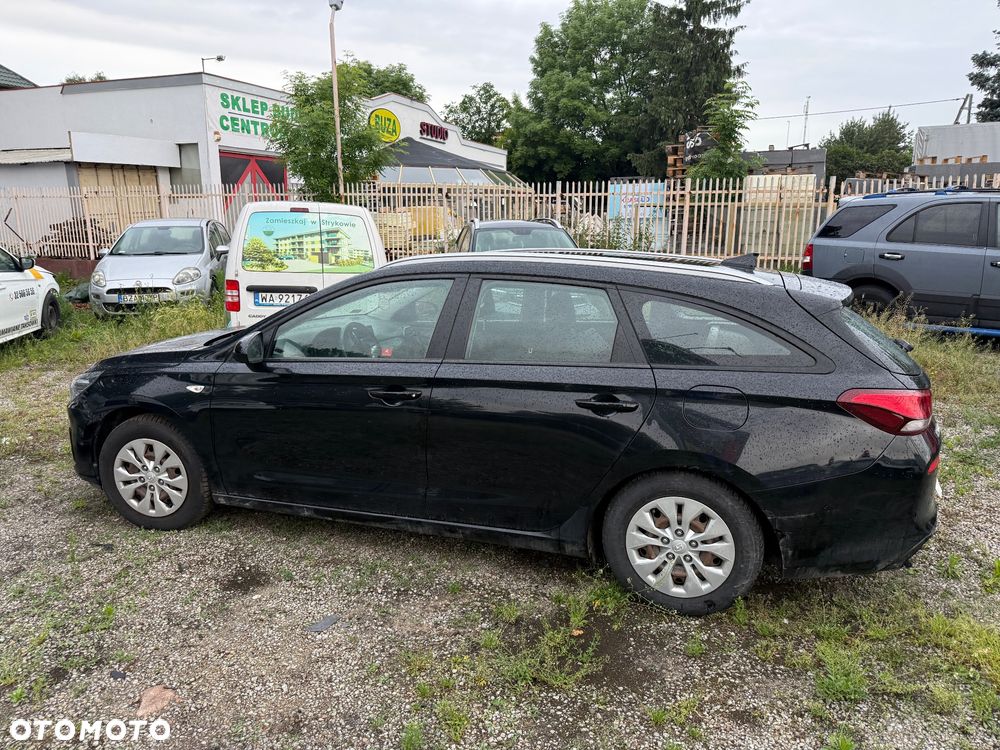 Hyundai i30 1.0 T-GDI Classic + DCT - 4