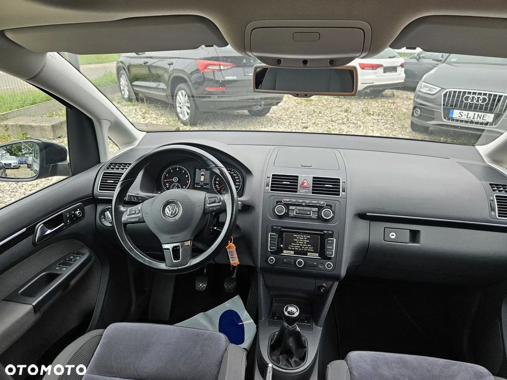 Volkswagen Touran 1.4 TSI BMT Highline - 9