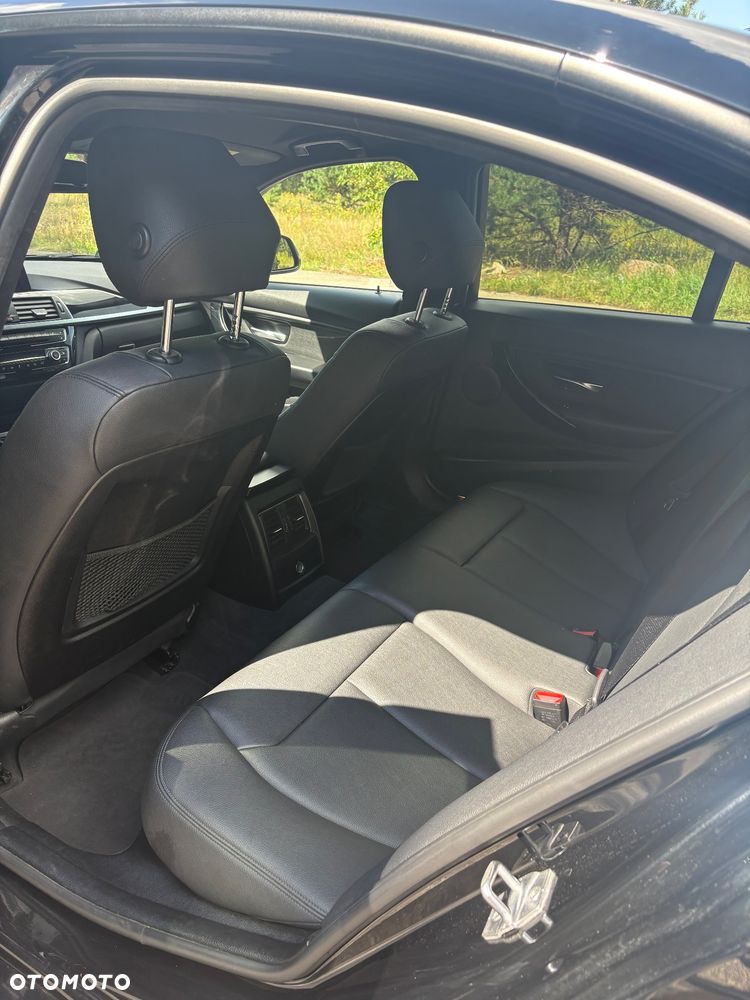 BMW Seria 3 320i xDrive Luxury Line - 15