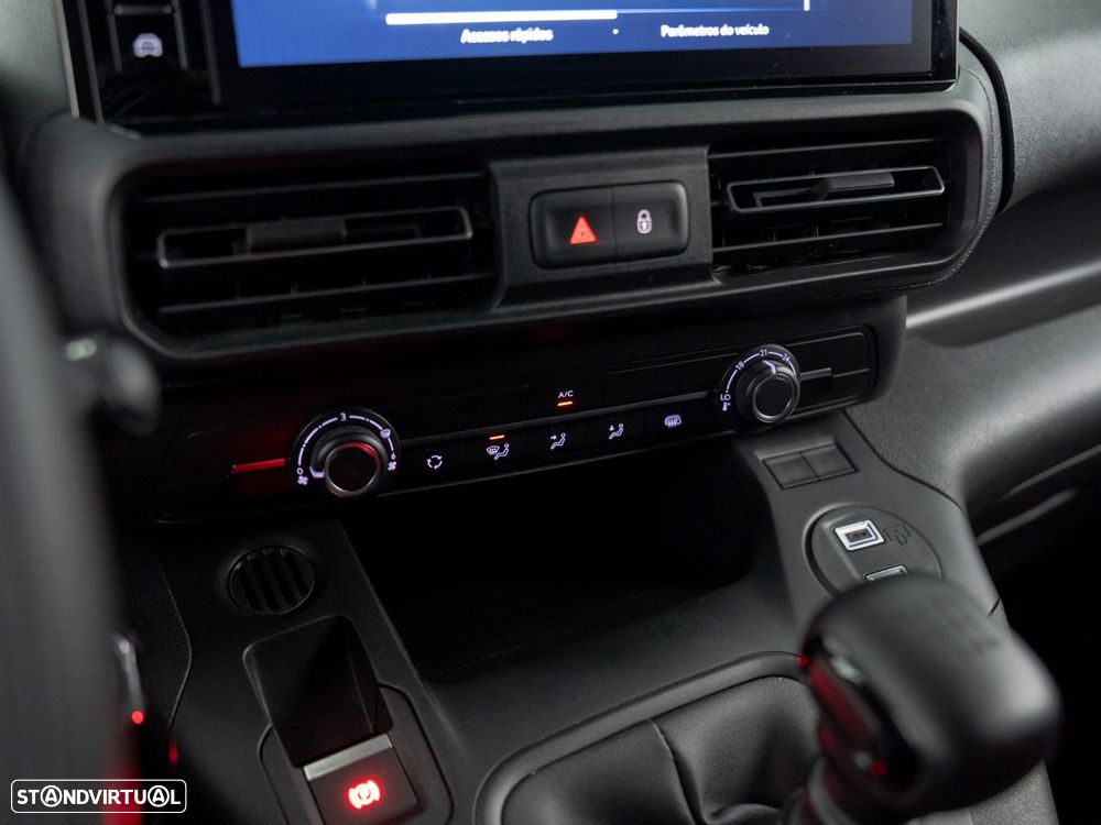 Toyota Proace City 1.5D L1 Exclusive - 24