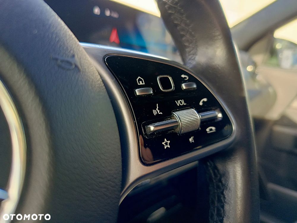 Mercedes-Benz GLA 200 Style - 19