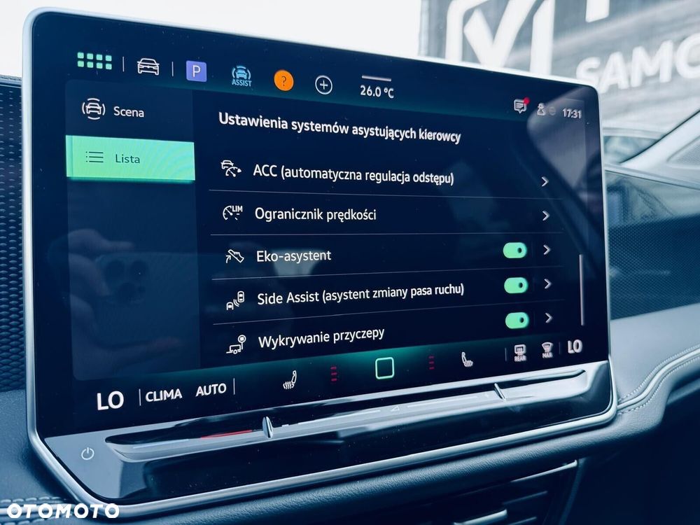 Volkswagen Passat - 33
